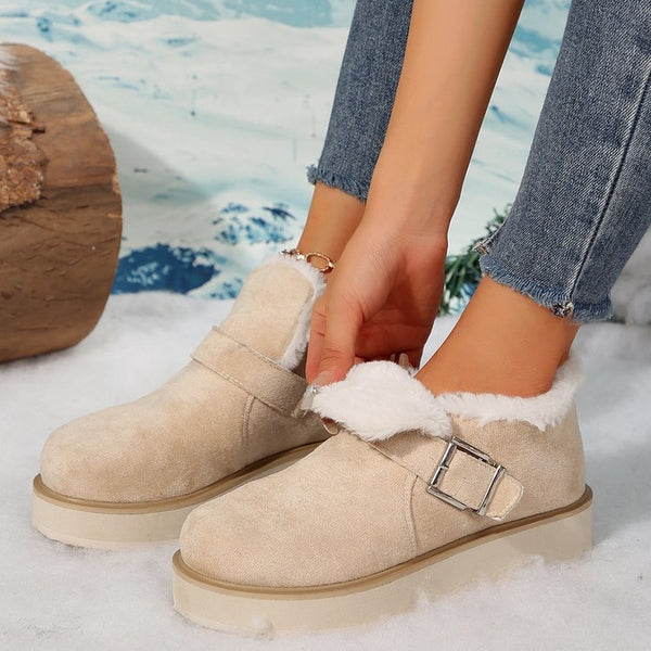 Wolff | Damen Slippers - beige Winterstiefel mit Plüschfutter, verstellbarem Riemen und robuster Sohle