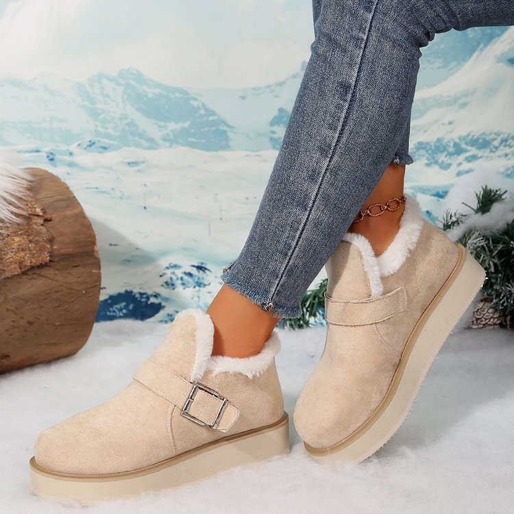 Wolff | Damen Slippers - beige Winterstiefel mit Plüschfutter, verstellbarem Riemen und robuster Sohle